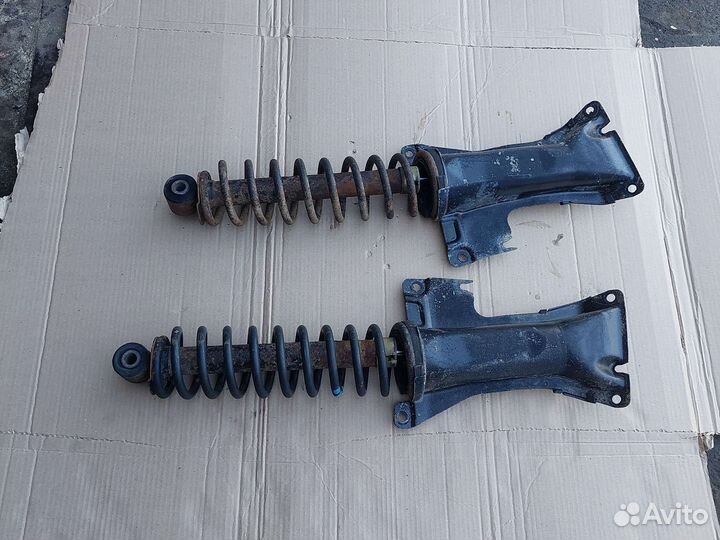 Амортизатор задний Audi 80 B4 Ауди 80 Б4