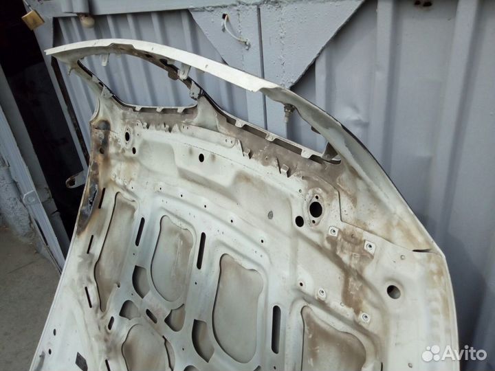 BMW X5 E70 - Капот Б/У