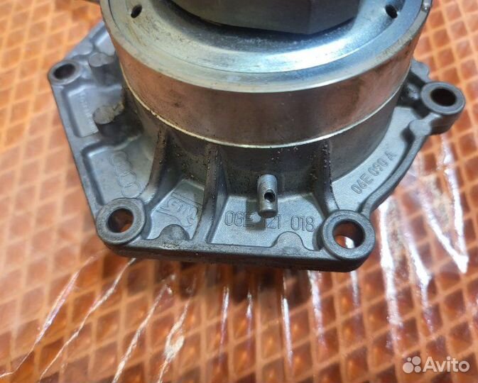Помпа Audi A6 C7 4G cgwb 2012