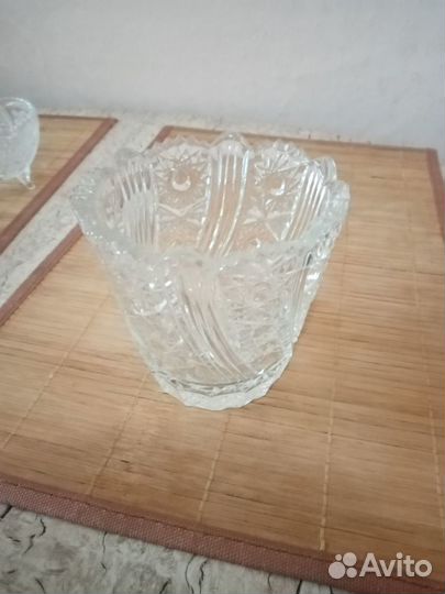 Хрустальная ваза