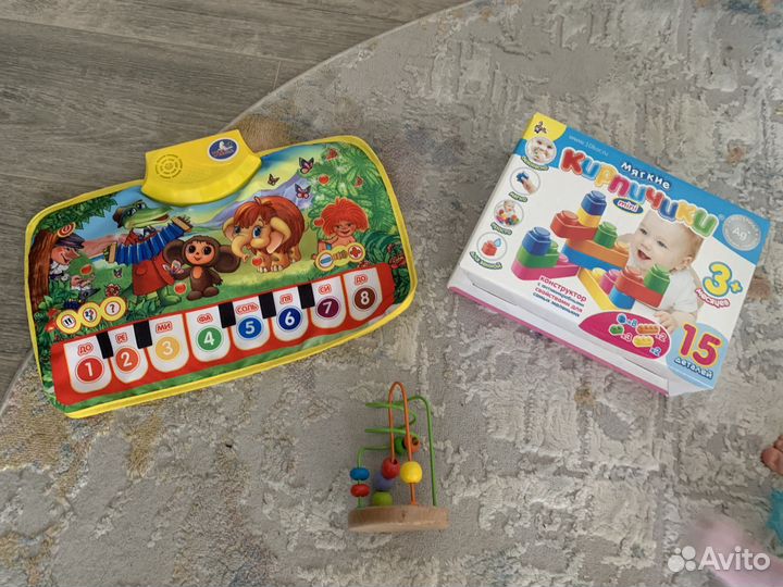 Развивающие игрушки