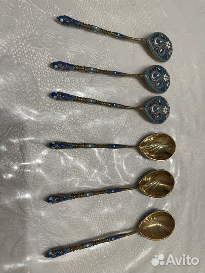 Серебряные ложки с эмалью