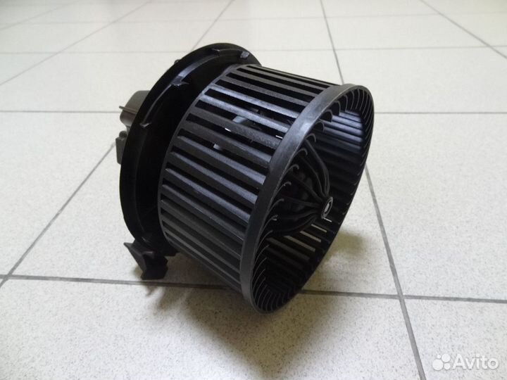 Моторчик печки Renault Logan Largus Duster