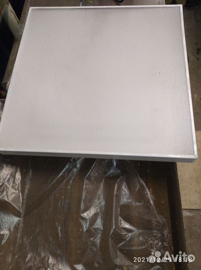 Светильник потолочный светодиодный Армстронг Б/У