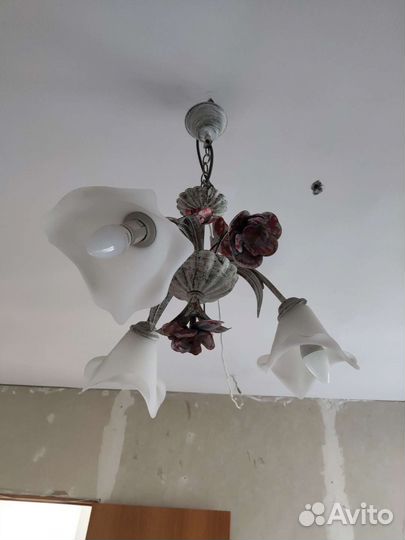 Люстра потолочная бу