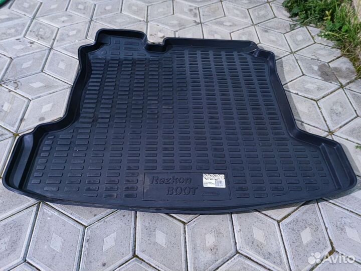 Автомобильные коврики (бу) на Volkswagen Polo