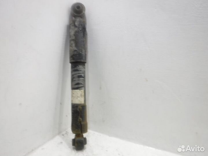 Амортизатор задний Тойота