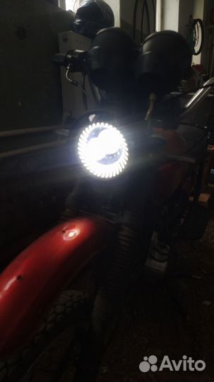 Лед фара на мотоцикл