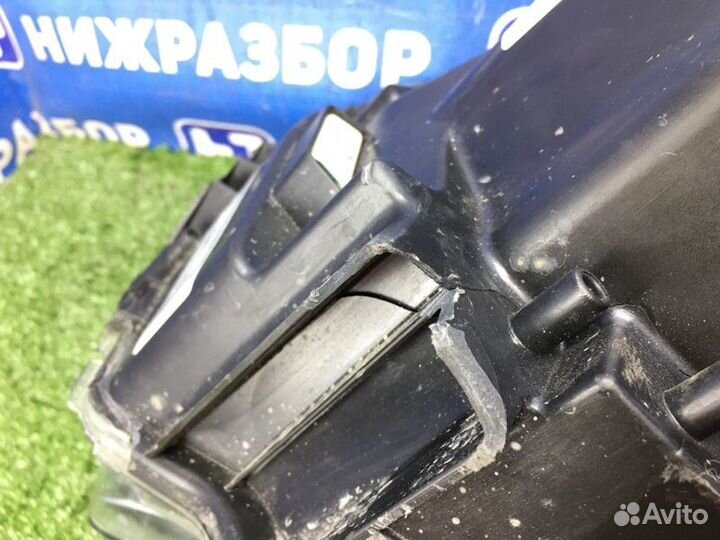 Фара передняя правая Renault Sandero 2014