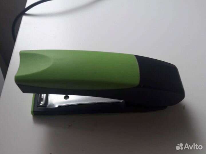 Степлер (без скоб)