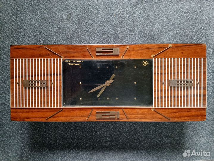 Часы, Янтарь