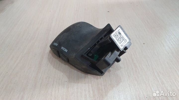 Переключатель подрулевой управления магнитолой