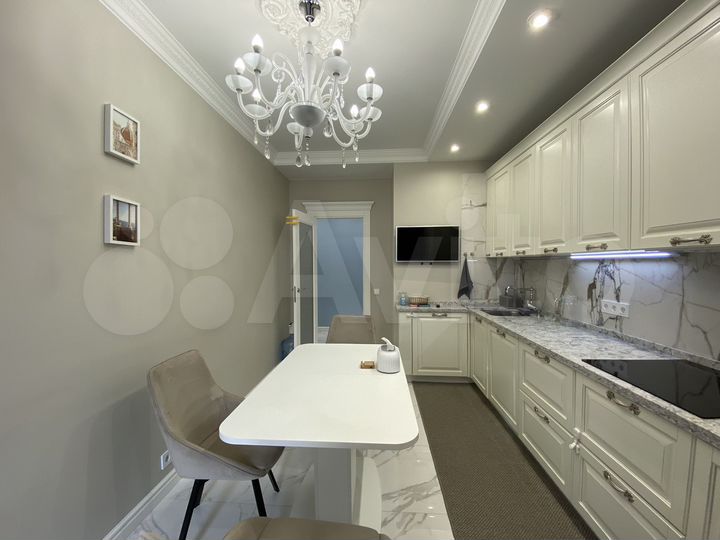 3-к. квартира, 80 м², 9/12 эт.