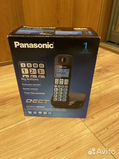 Радио телефон Panasonic KX-TGE110