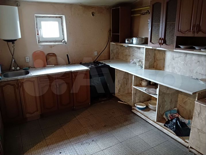 Здание с магазином