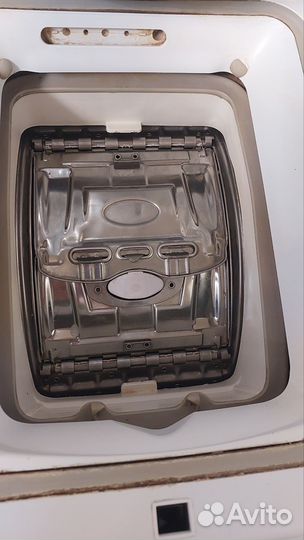 Стиральная машина с вертикальной загрузкой