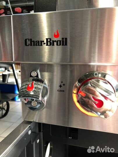 Газовый гриль Char-Broil Professional PRO 4S