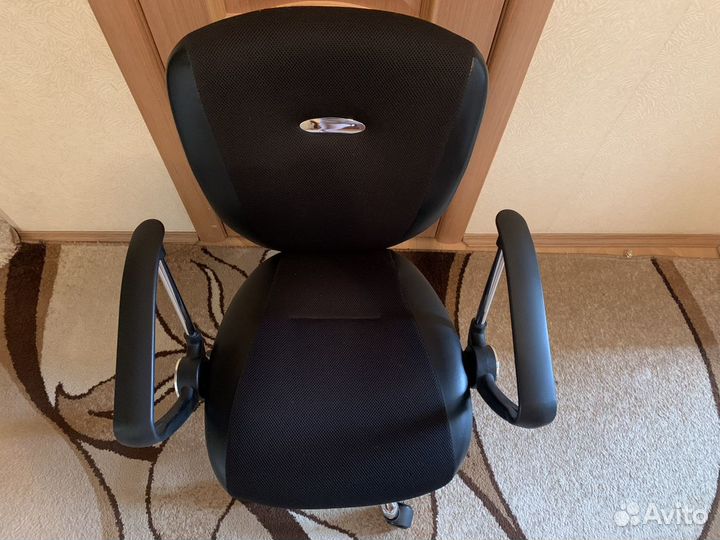 Продам компьютерное кресло