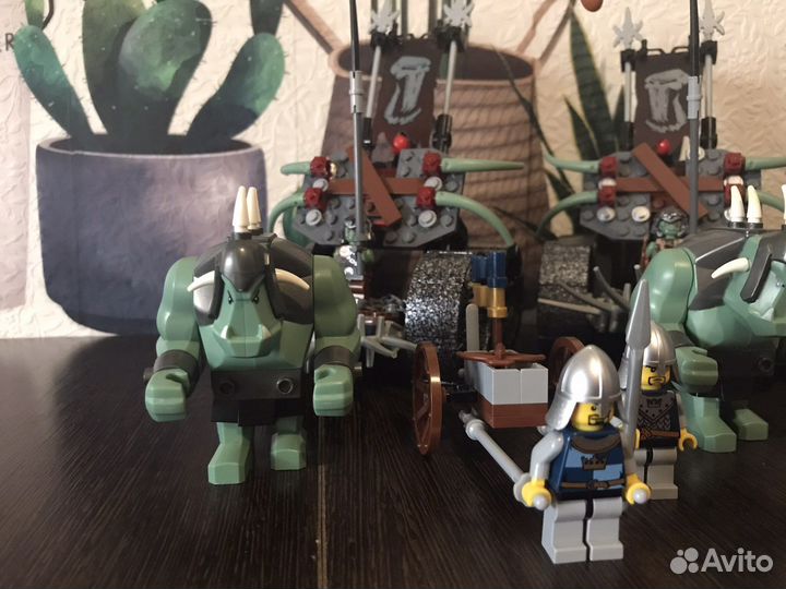 Lego Castle 7038 Troll Assault Wagon