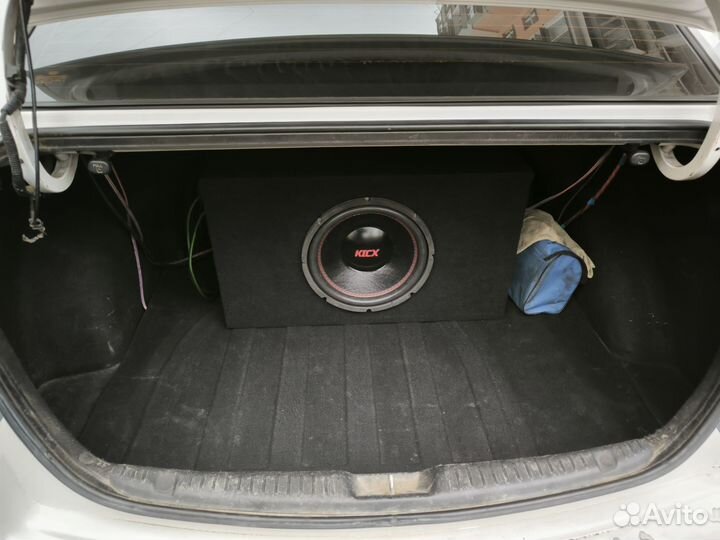 Сабвуфер kick gt 12m