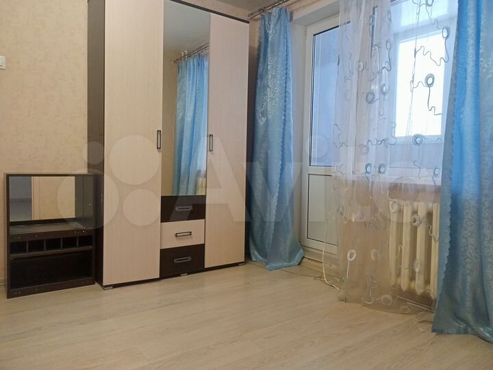 3-к. квартира, 60 м², 1/9 эт.