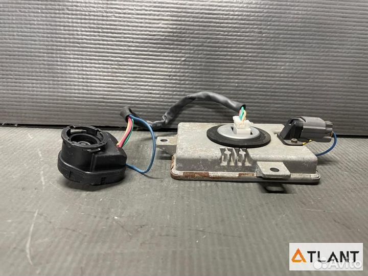 Блок ксенона mazda MPV