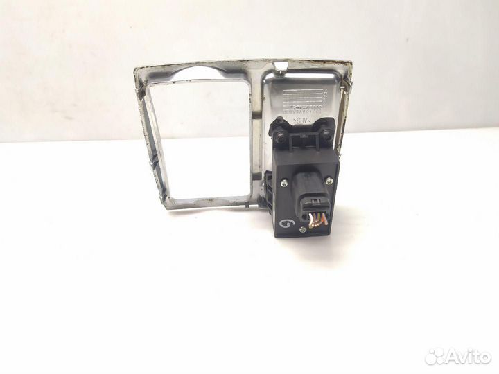 Кнопка ручного тормоза (ручника) Ford C-Max 2004