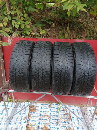 Bridgestone Ice Cruiser 5000 215/65 R16 98H