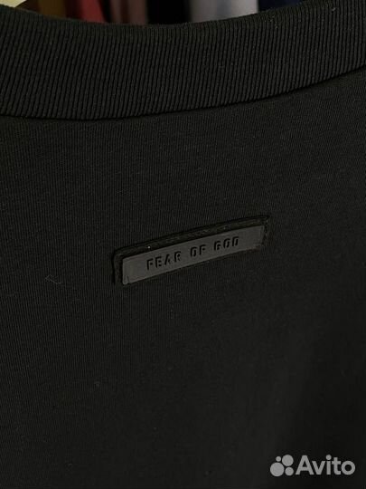 Футболка fear of god essentials