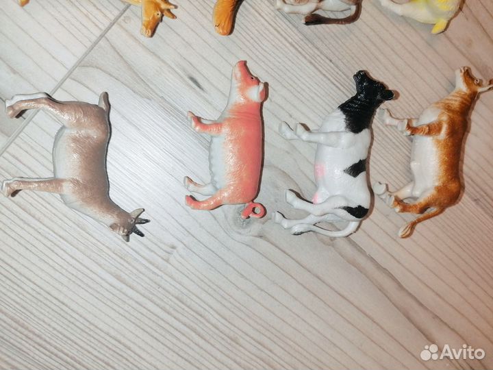 Фигурки животных пакетом