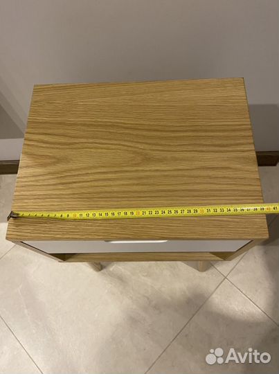 Тумбочка прикроватная