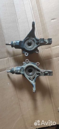 Поворотный кулак Peugeot 308