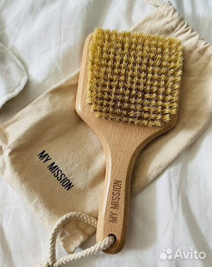 Щетка массажная и хлопковые диски hm набором