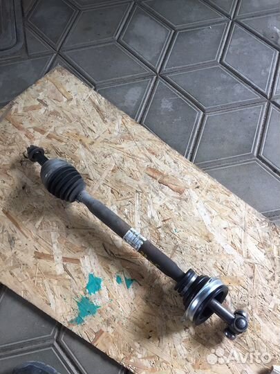 Привод передний левый Renault Sandero 16v