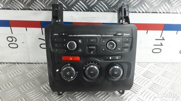 Консоль салона Citroen C4 2 2014 98040764ZD