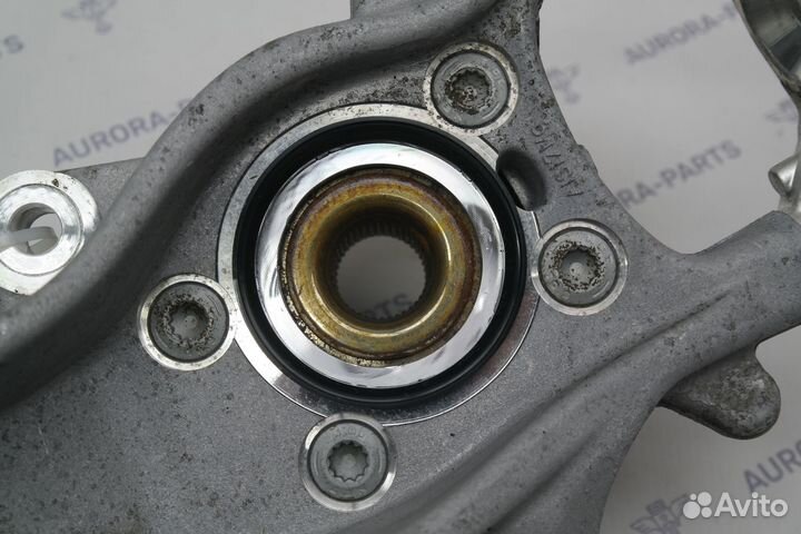 Кулак поворотный XC90 2 2014-2020