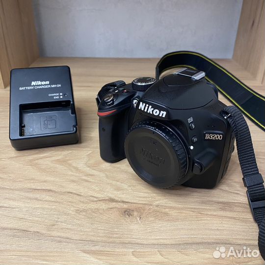 Фотоаппарат Nikon D3200 body (2711)