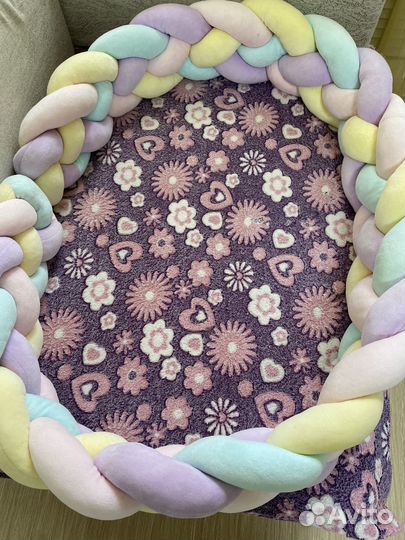 Бортик в детскую кроватку косичка