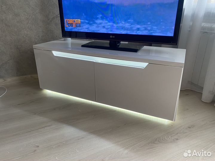 Тумба под телевизор