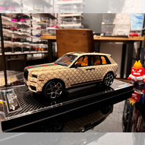 Rolls Royce Cullinan Gucci 1:18