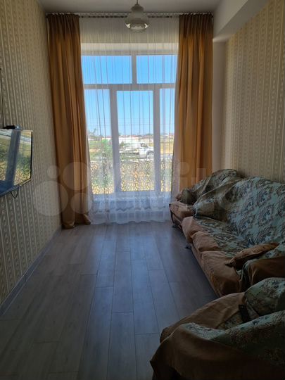 Апартаменты-студия, 100 м², 2/2 эт.