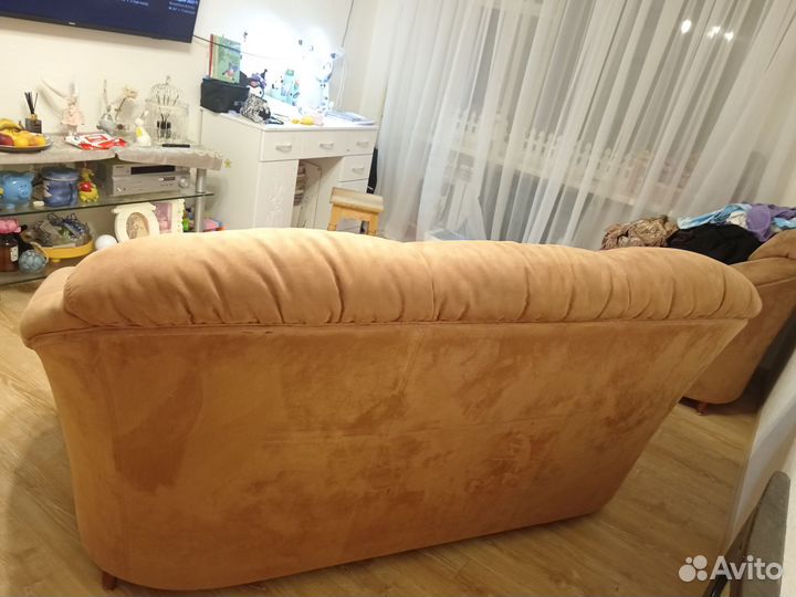 Диван раскладной и 1 кресло бу