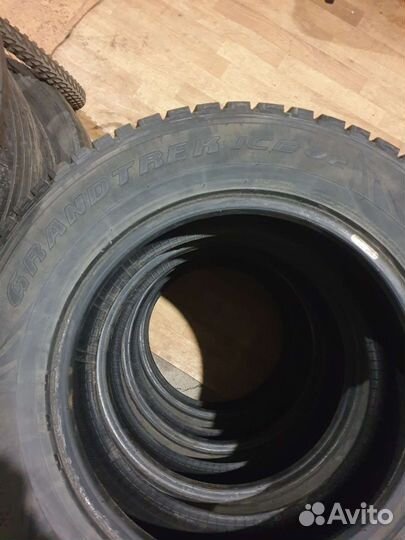 Dunlop Grandtrek Ice 02 215/65 R16 T