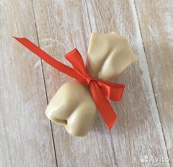 Мыло в форме торса и других частей тела