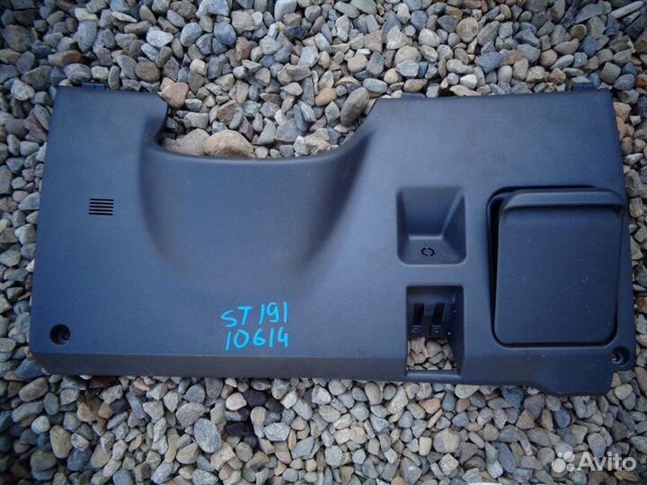 Пластик под руль Toyota Caldina ST191 3S-FE