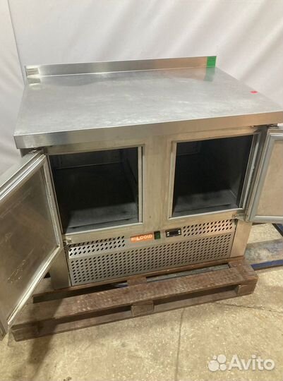 Стол морозильный hicold