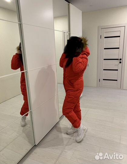 Горнолыжный комбинезон женский