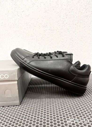 Кроссовки Ecco эргономичные