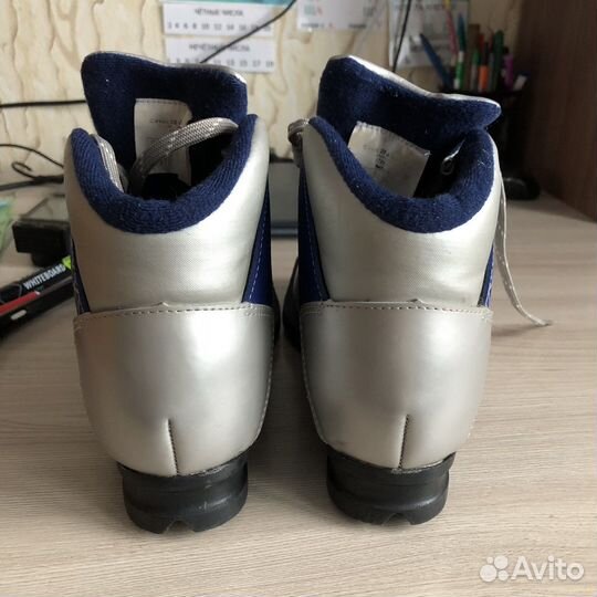 Лыжные ботинки размер 34