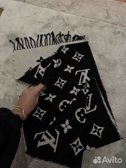 Louis vuitton шарф